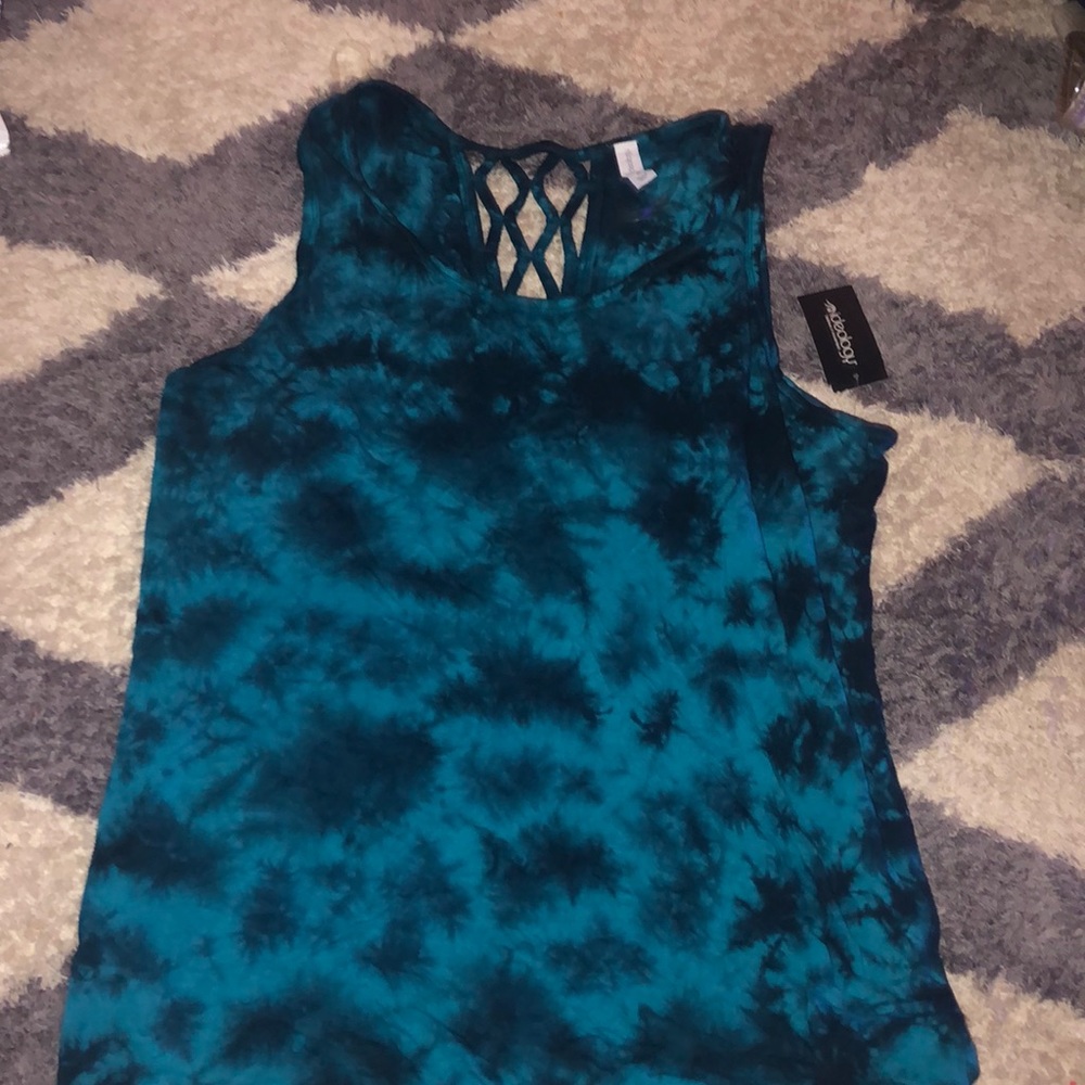 workout tank top